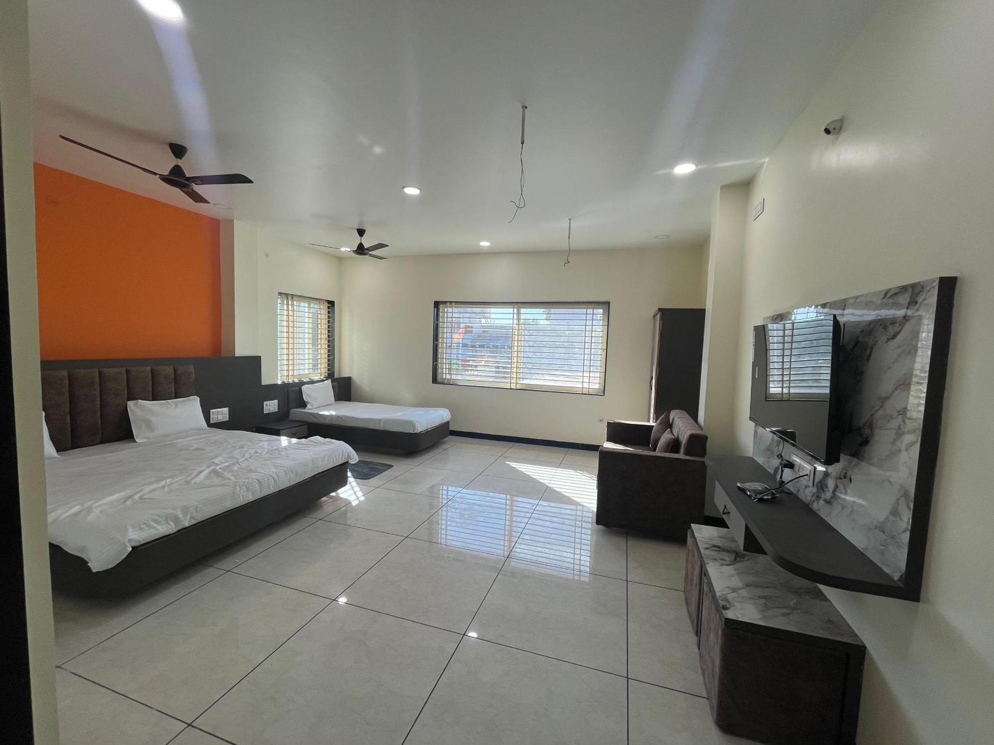 Yashomati Hotel Maheshwar Buitenkant foto