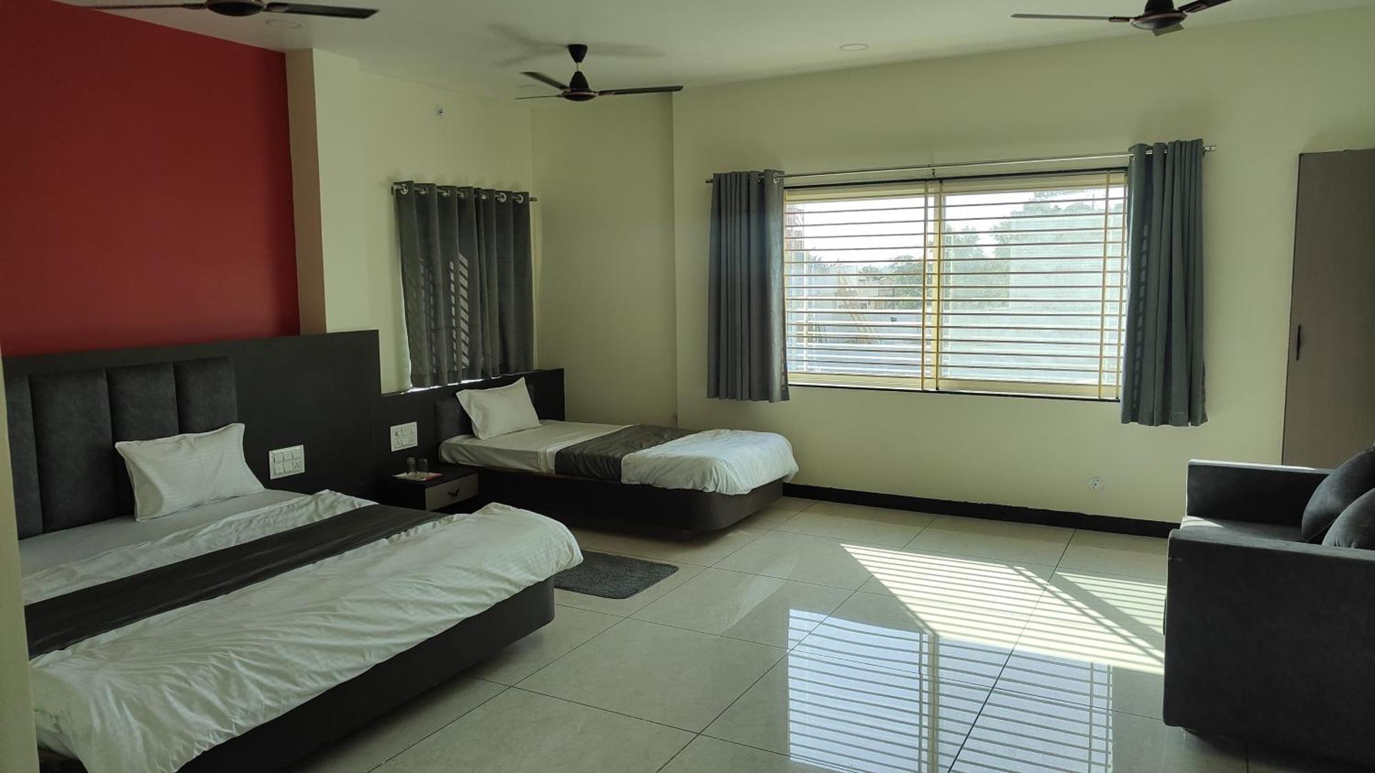 Yashomati Hotel Maheshwar Buitenkant foto